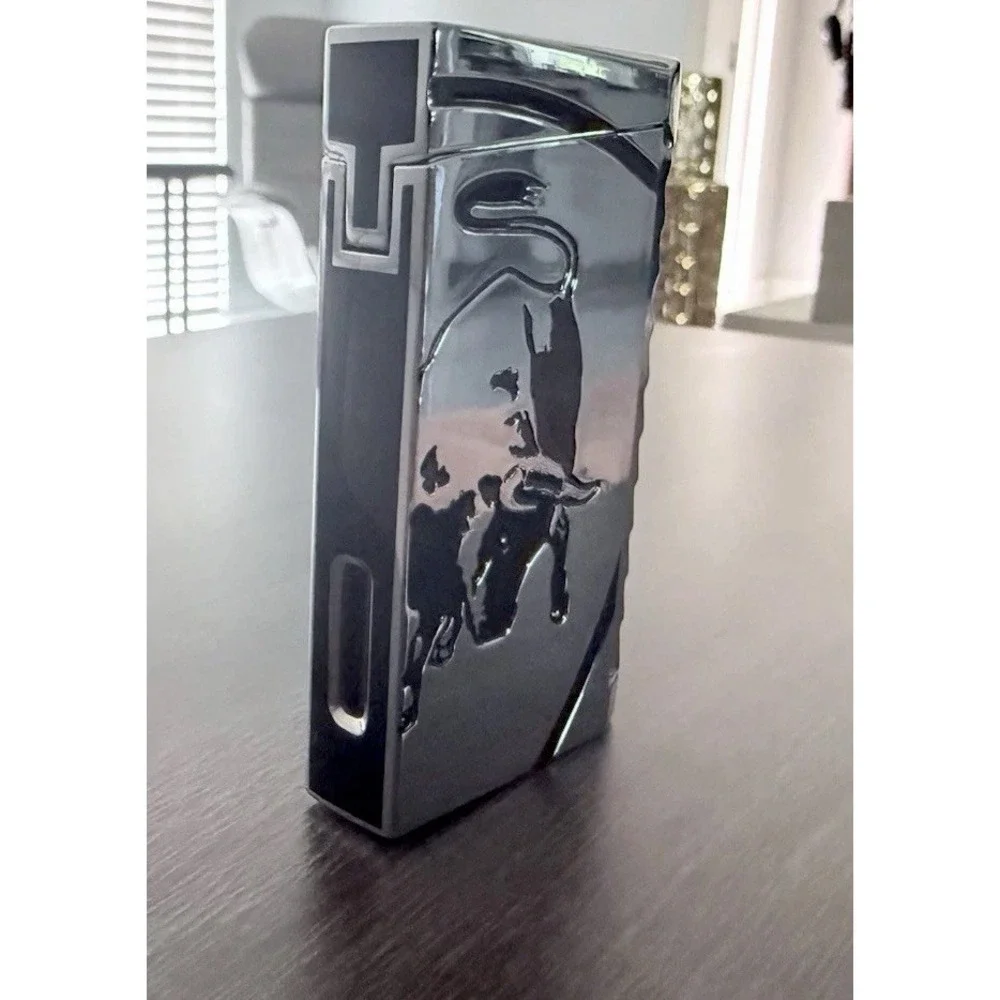 Lamborghini Il Toro Single Jet Butane Cigar Lighter - Black - New